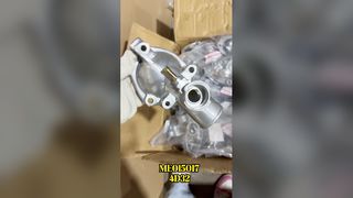 मित्सुबिशी 4D32 के लिए ME015017 ईंधन जल विभाजक कैप