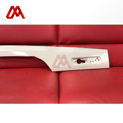 Door Trim Panel for ISUZU FORWARD Exterior Door Molding by IZUMI Truck Body Parts 1-71268-269-5 1-71268269-5 1712682695