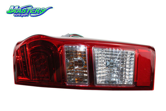 2017 ISUZU DMAX एलईडी रेड टेल लाइट 8982222811 8982222821 89822228212R